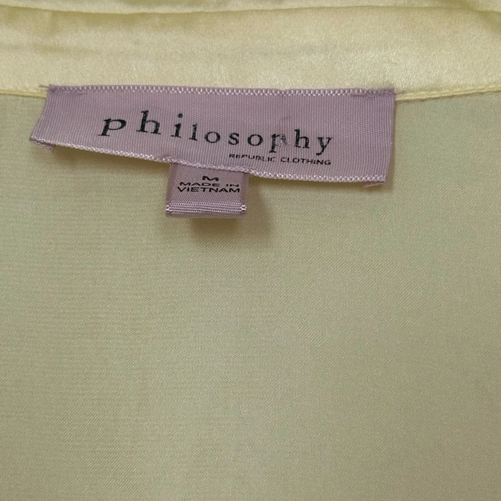 Philosophy Republic Clothing Shiny Yellow Blouse Medium NWOT Silky Polyester - Picture 4 of 5